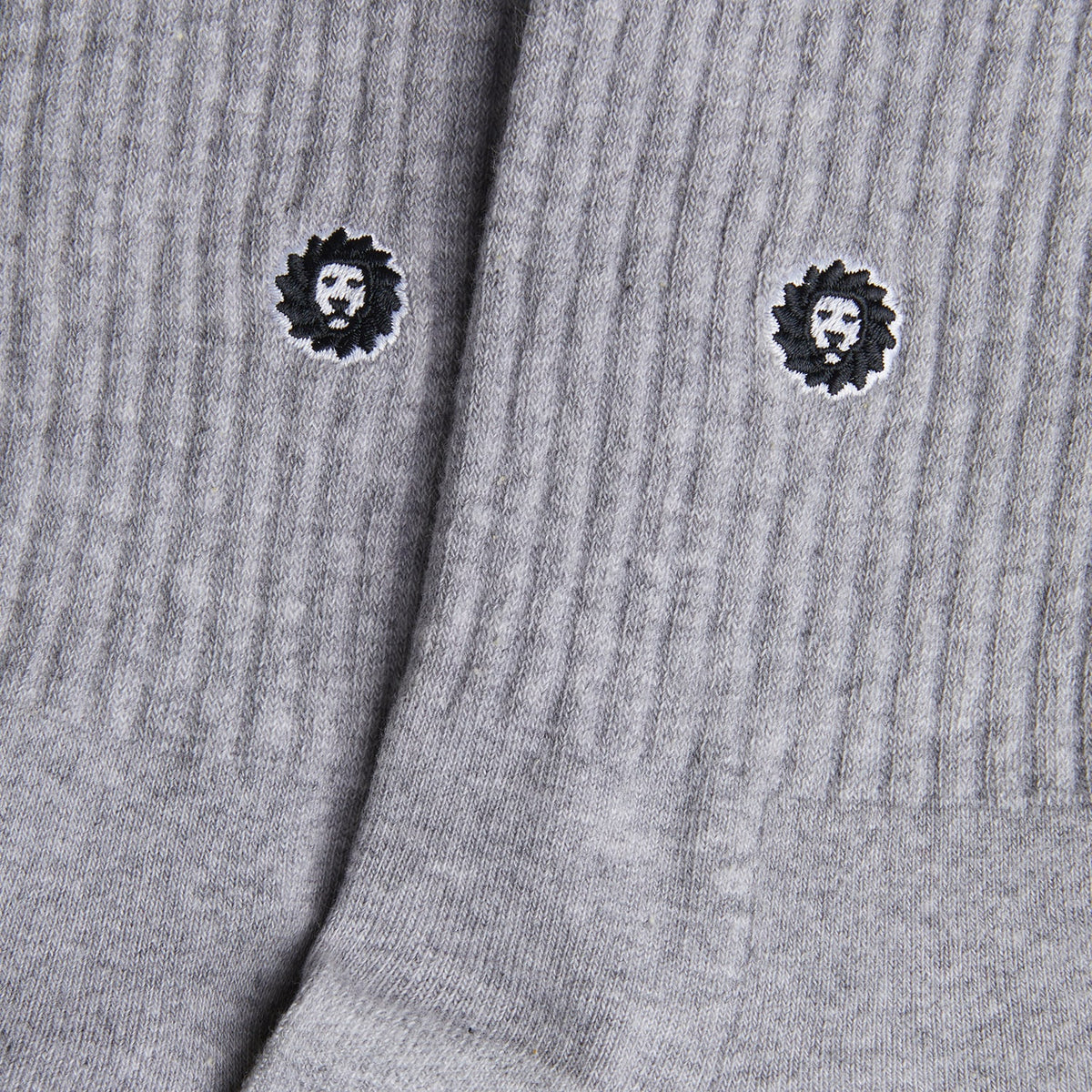 3 x Athletic Essentials Lion Quarter - Grey (3)