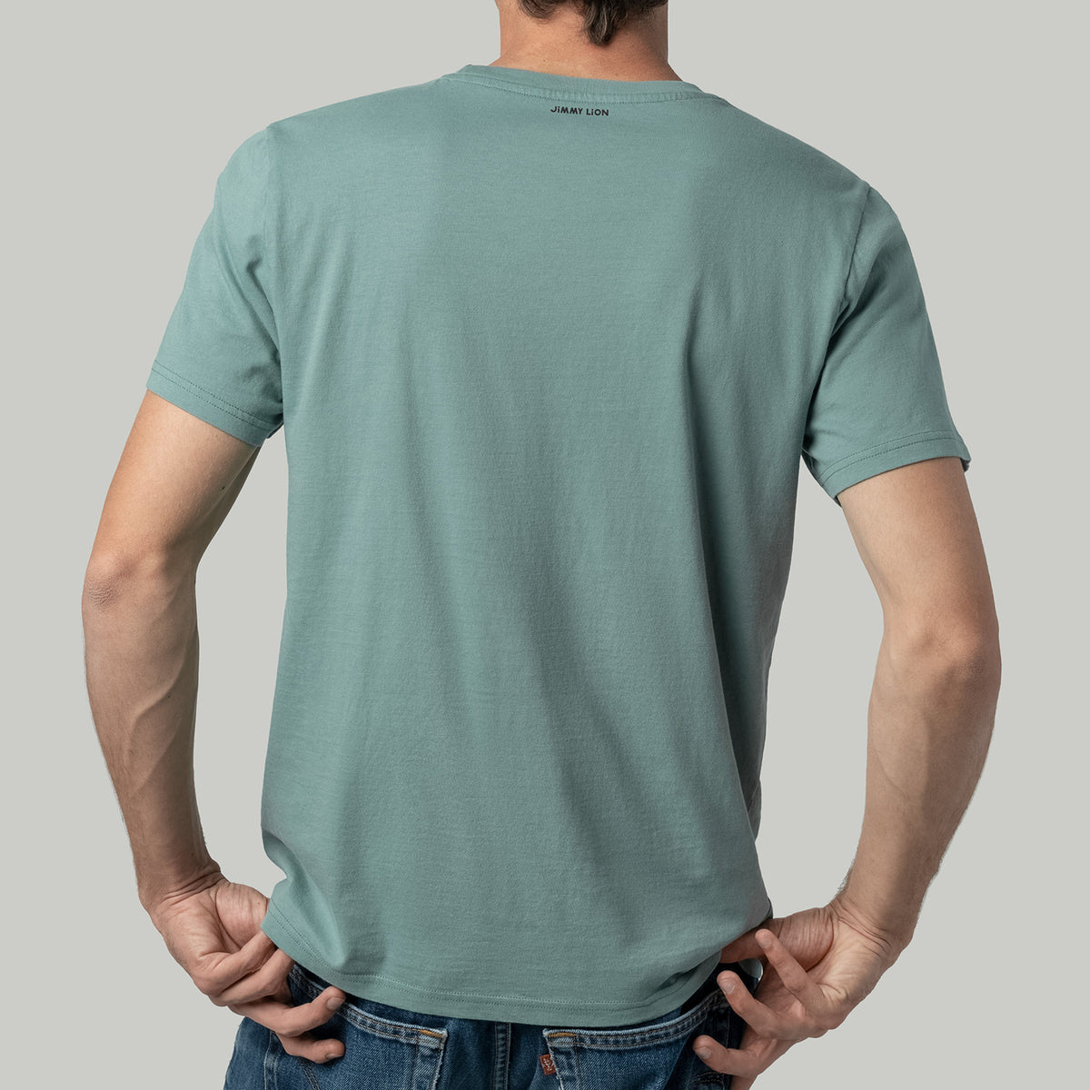Lion Tee Essentials - Sage Green